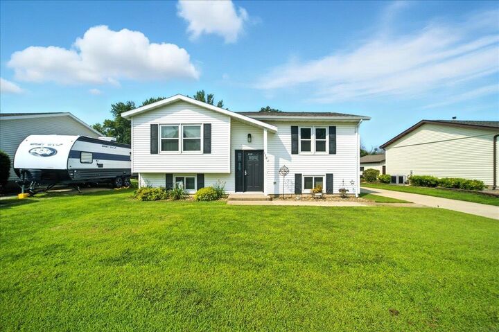 Property Photo: 120 12th Ave NE IA 50662