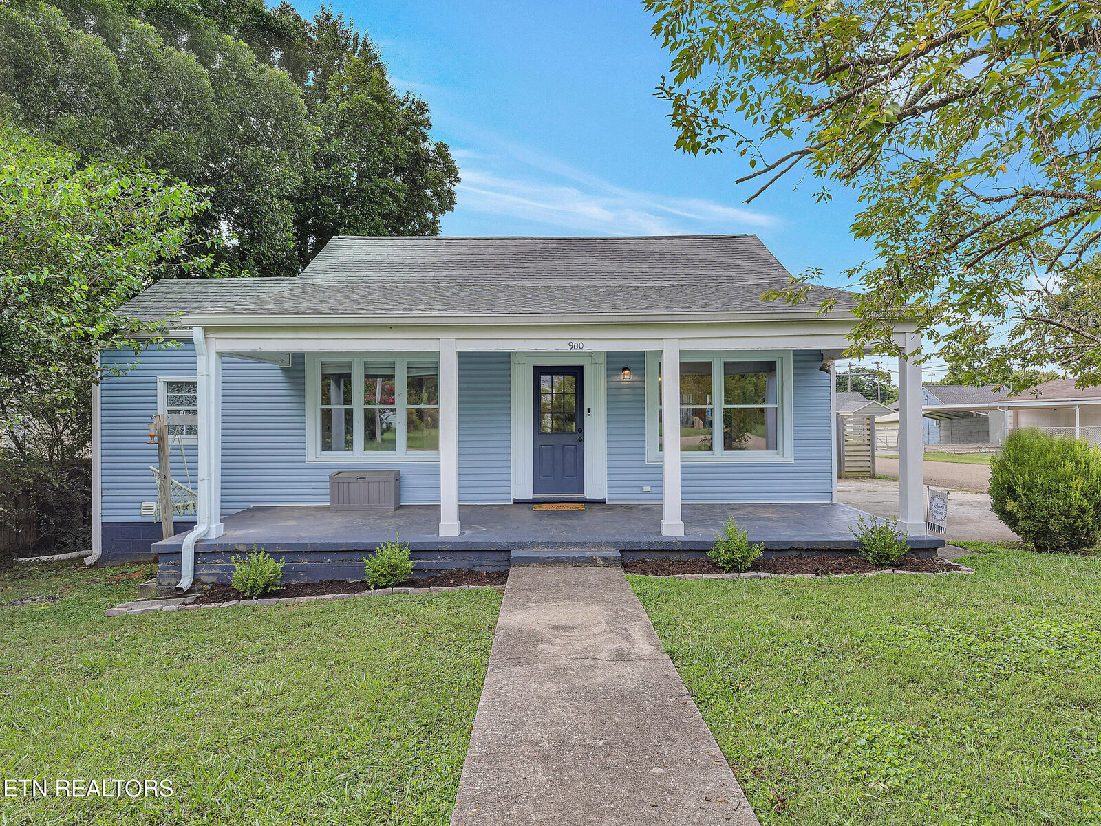 Property Photo:  900 Banks Ave  TN 37917 