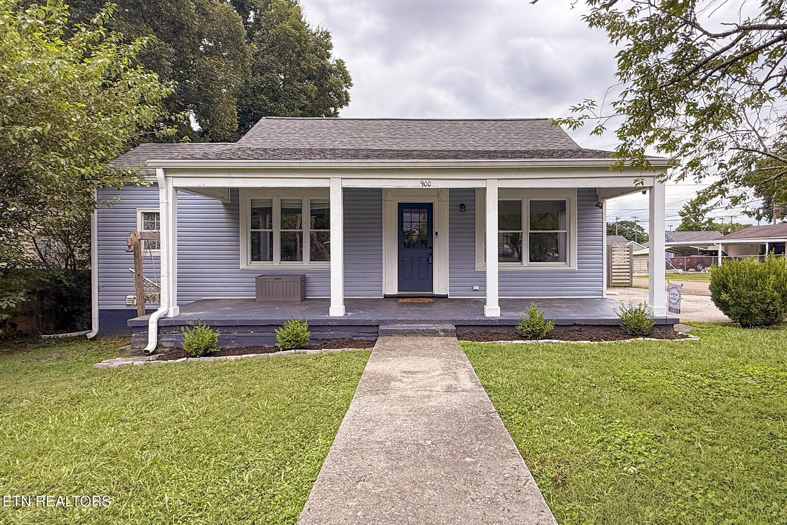 Property Photo: 900 Banks Ave TN 37917