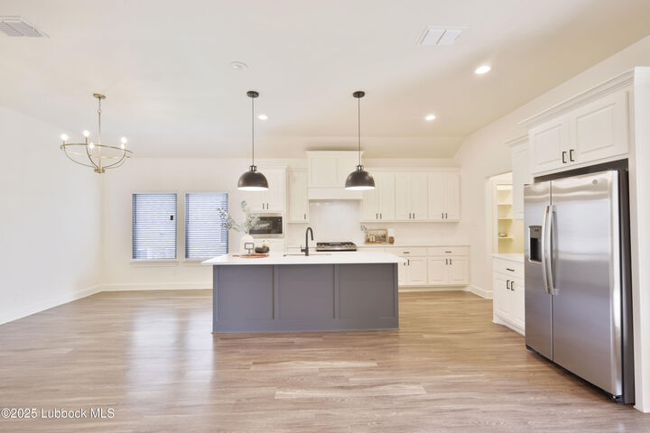 Property Photo:  5005 Prentiss Avenue  TX 79407 