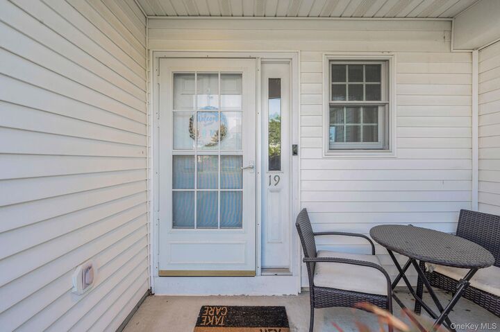 Property Photo:  19 S Country Common  NY 11795 