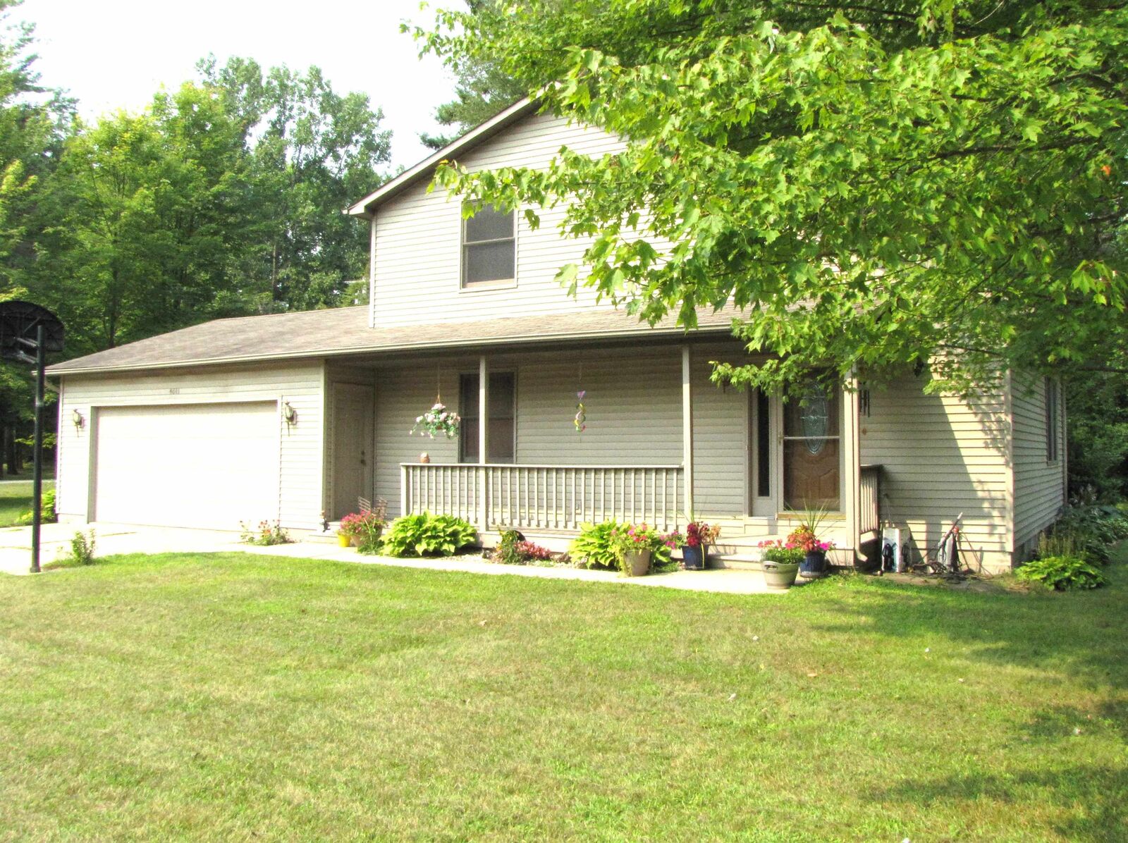 Property Photo: 4011 N Francis Shores MI 48657