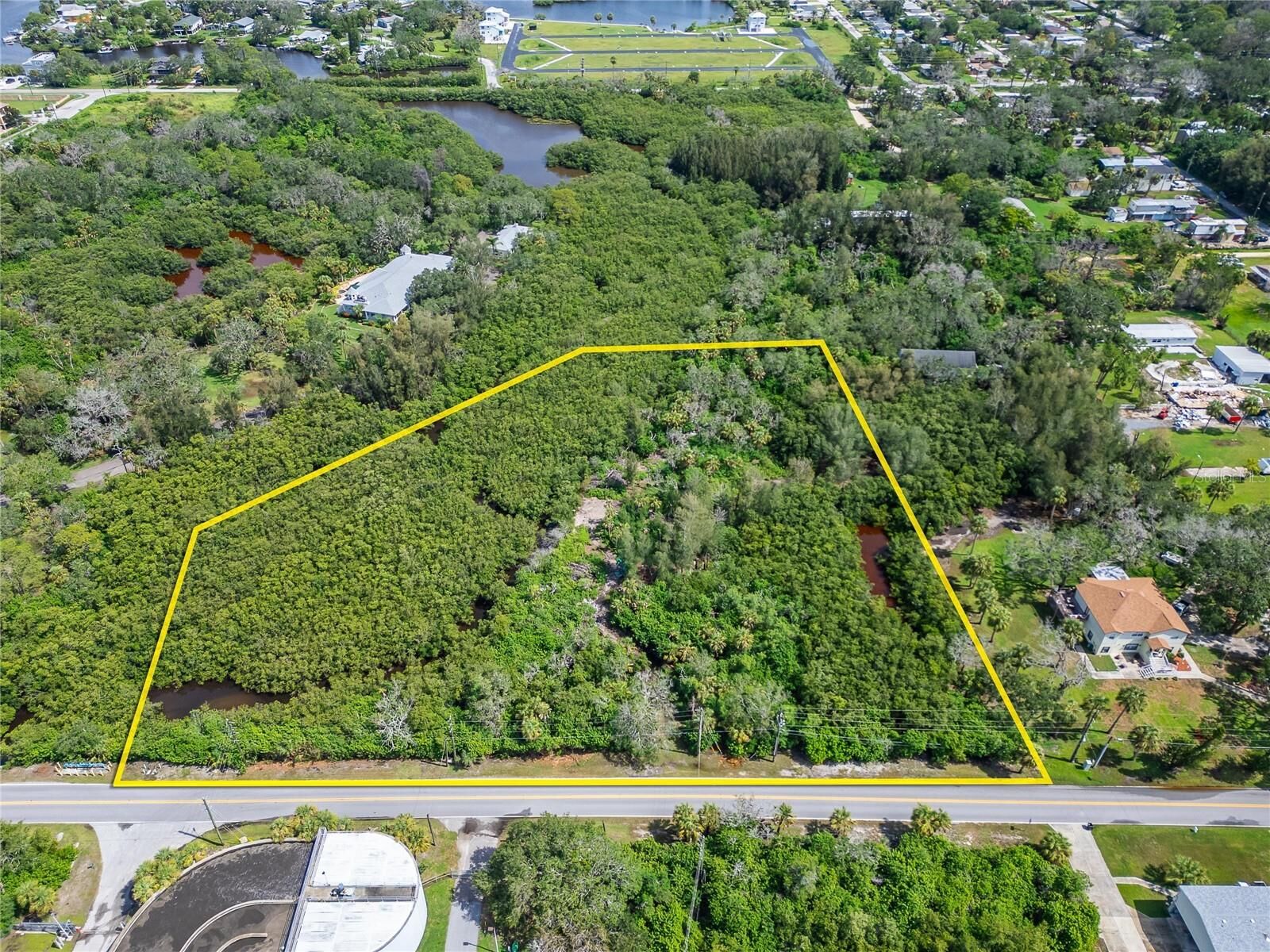 Property Photo:  0 Main St  FL 34652 