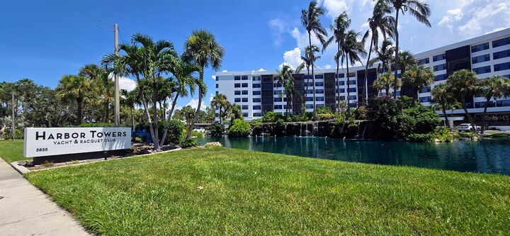 Property Photo: 5855 Midnight Pass Road 314 FL 34242