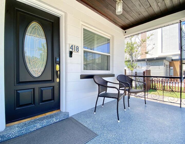 Property Photo: 418 W Park Avenue FL 33602