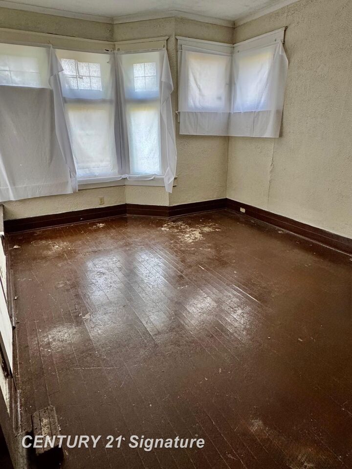 Property Photo: 550 S Weadock Road MI 48607