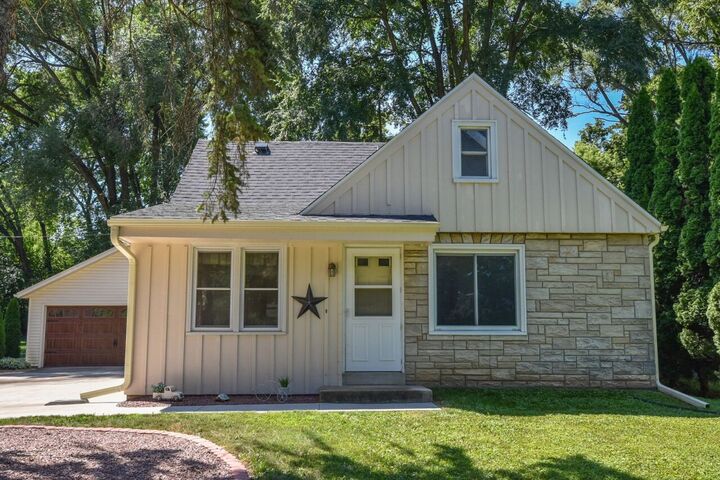 11007 W Wells St  Wauwatosa WI 53226 photo