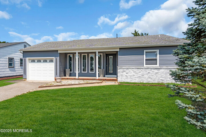 Property Photo:  16 Whitmore Drive  NJ 08757 