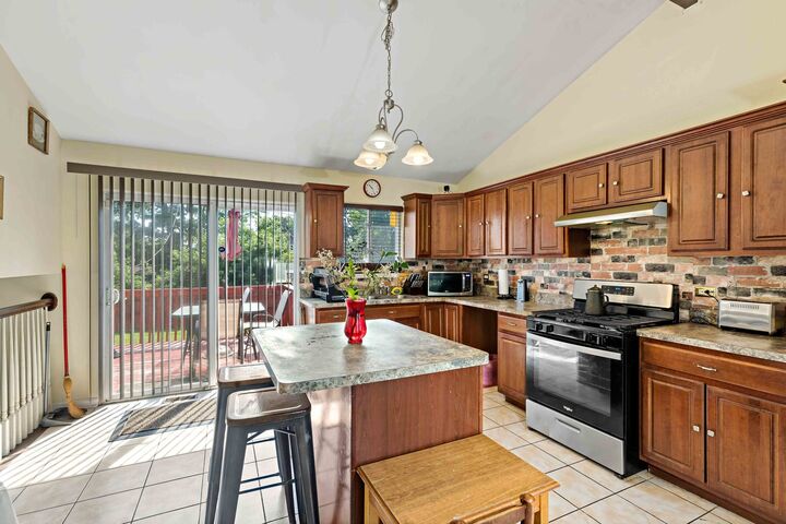 Property Photo:  15939 S Loomis Avenue  IL 60426 
