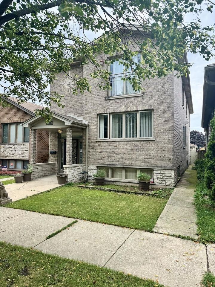 Property Photo:  2542 Budd Street  IL 60171 