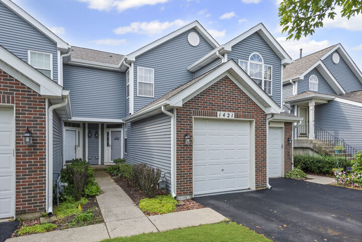 1421 Shawford Way  Elgin IL 60120 photo