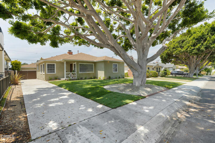 Property Photo: 7933 Kenyon Avenue CA 90045