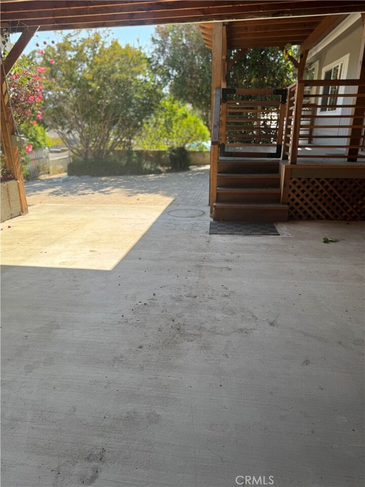 Property Photo:  343 Bard Lane  CA 93001 