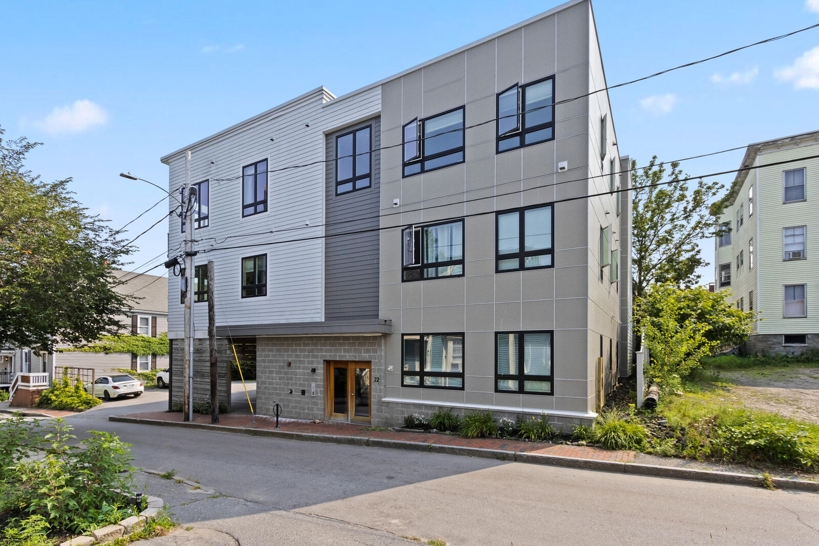 Property Photo:  22 Tate Street 2D  ME 04102 
