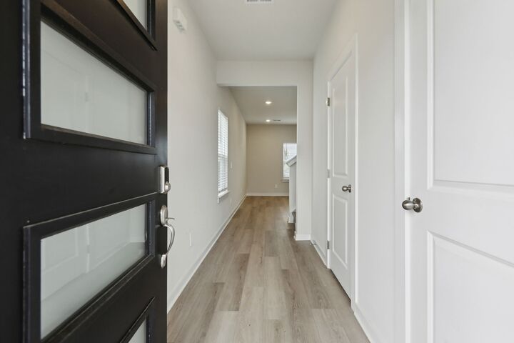 Property Photo: 4253 Skyridge Dr TN 37207
