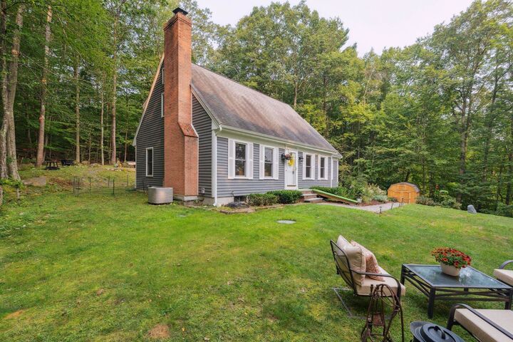 Property Photo:  29 Fairlane Drive  NH 03110 
