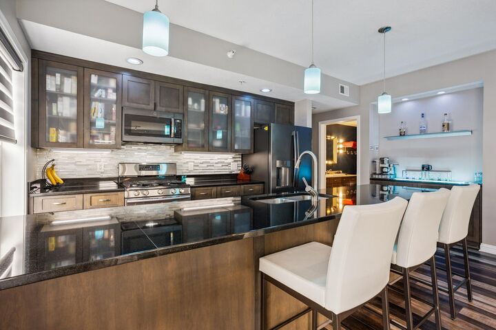 Property Photo:  1829 Park Avenue 7  MN 55404 