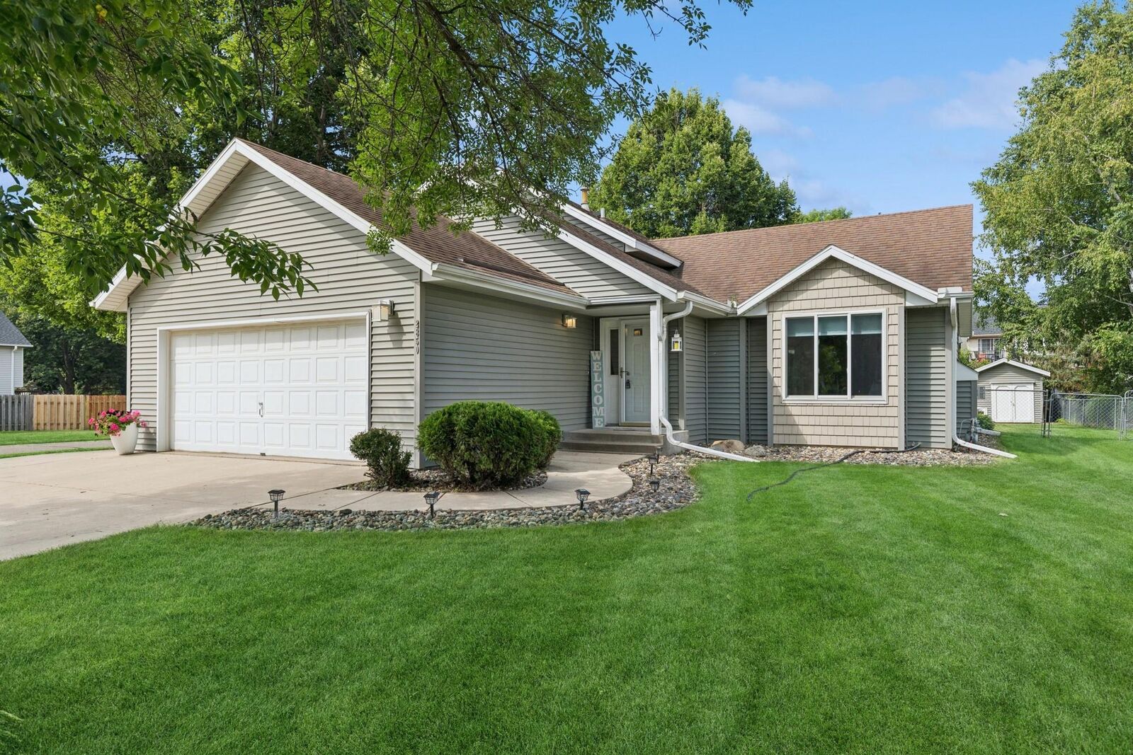 Property Photo: 2850 McKinley Drive MN 55125