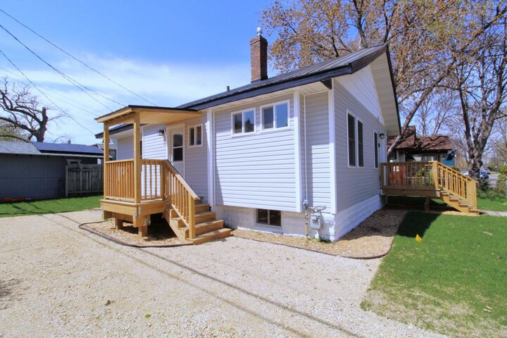 Property Photo:  193 Griggs Street N  MN 55104 
