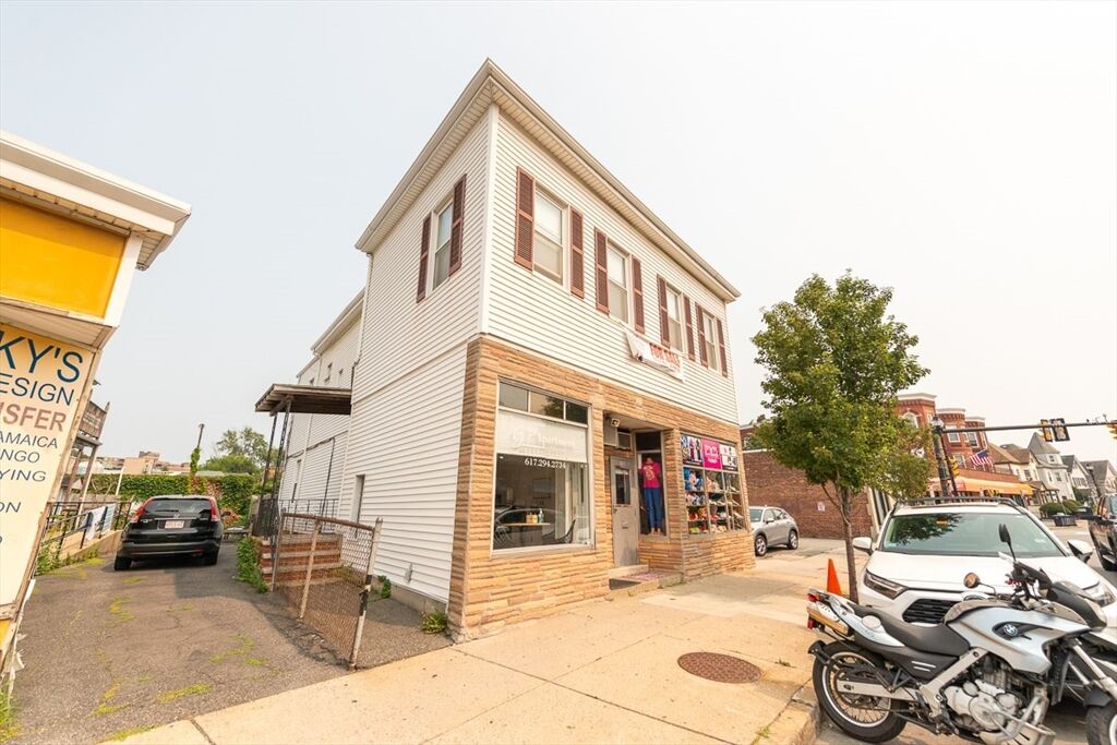 Property Photo:  133 Main St  MA 02149 