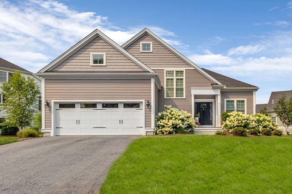Property Photo: 54 Rockwood Ln 54 MA 01568