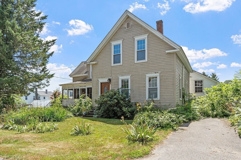 Property Photo:  18 Pearl St  MA 01475 