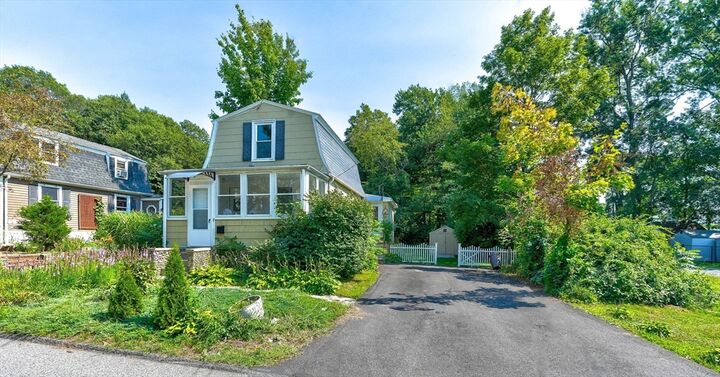 Property Photo: 70 Vine St MA 02188