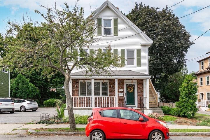 Property Photo:  6 Avon Ct 2  MA 01880 