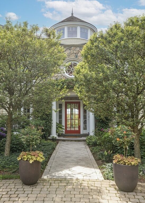 Property Photo: 10 Andrea Drive MA 01748