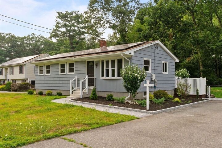 249 Barneyville Rd  Swansea MA 02777 photo