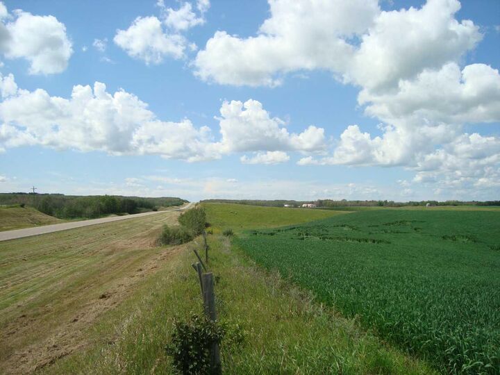Property Photo: SW,26,35,22,W$M Hi Way 590 Highway AB T0M 0Y0