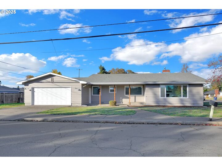 920 W 10th Ave  Junction City OR 97448 photo