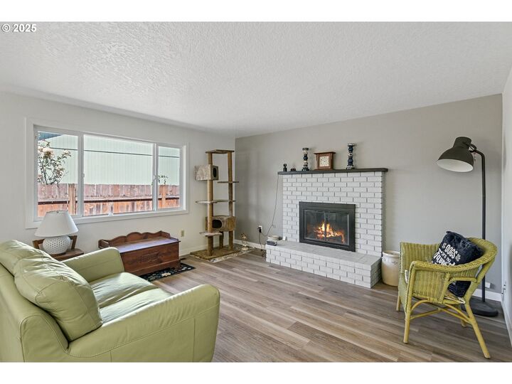 Property Photo:  421 SW Lillyben Ave  OR 97080 