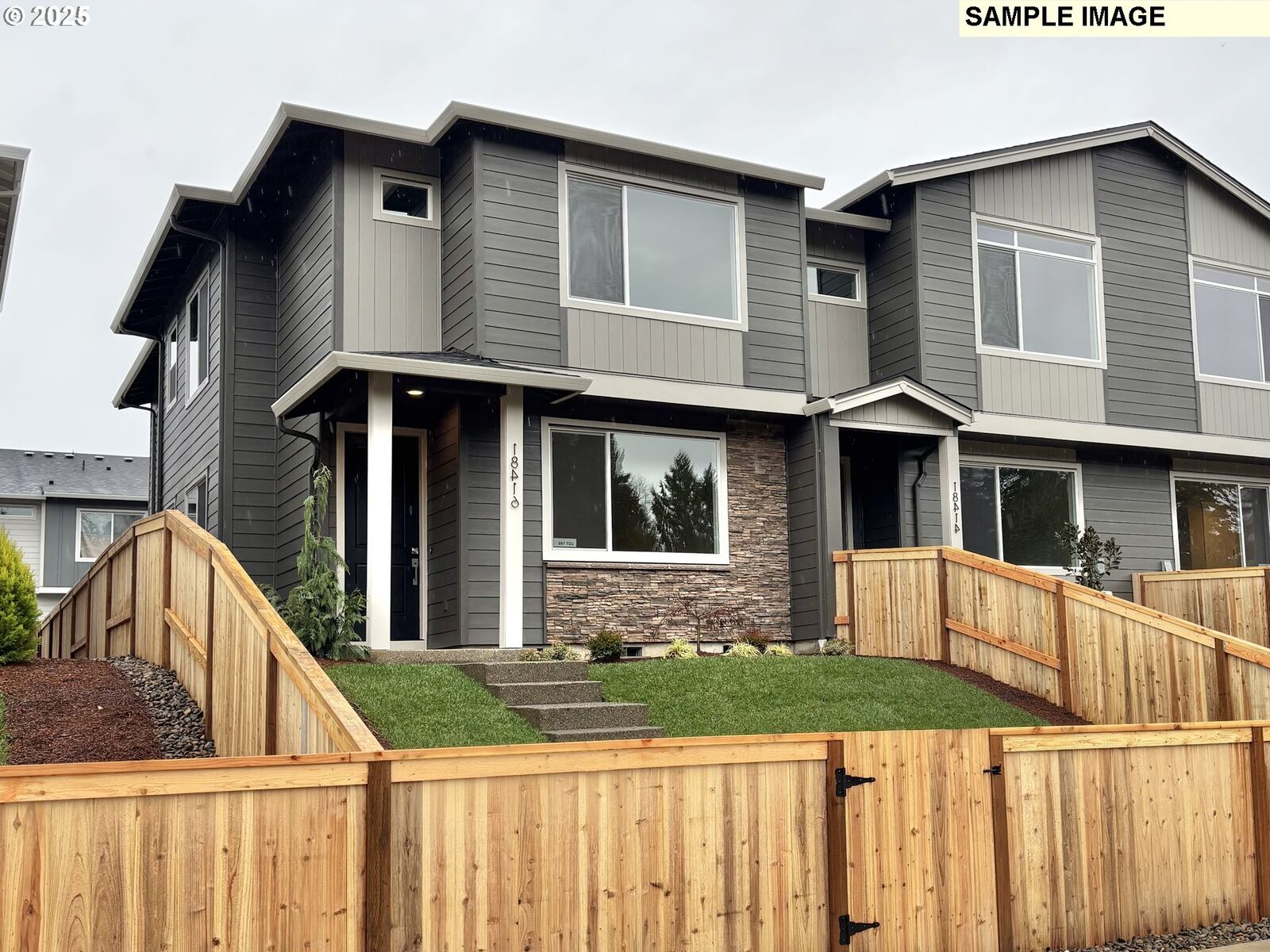 Property Photo: 18409 NE 43rd Pl Lot 199 WA 98686