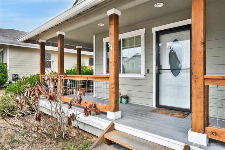 Property Photo: 1827 SW Olive Street WA 98277