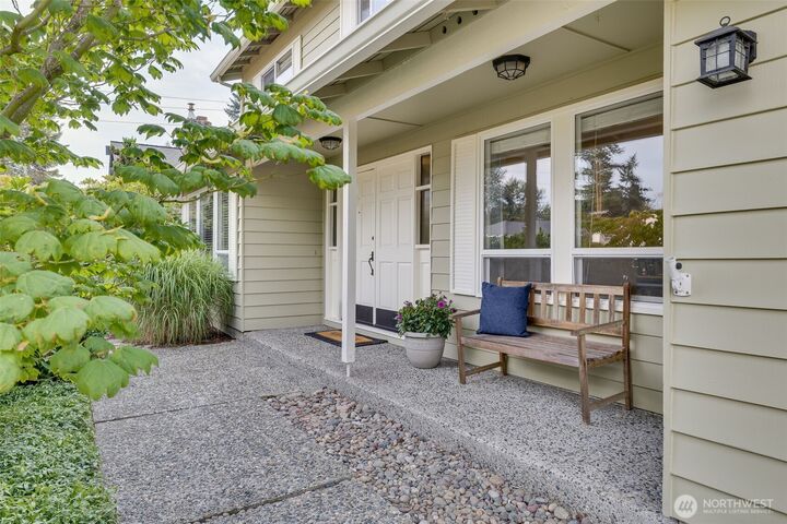 Property Photo:  19521  92nd Avenue NE  WA 98011 
