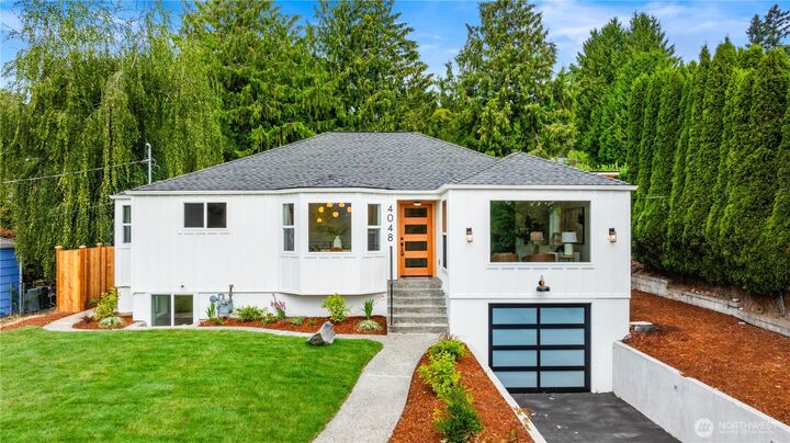 4048 NE 109th Street  Seattle WA 98125 photo