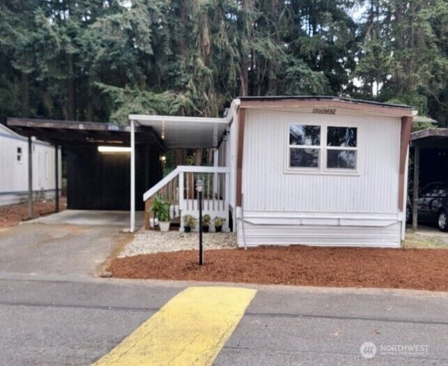Property Photo: 6016 79th Street Ct E 11 WA 98371