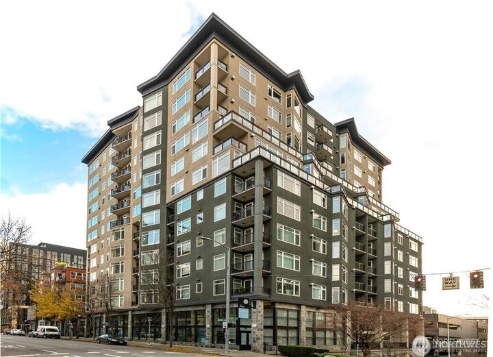 2607  Western Avenue 553  Seattle WA 98121 photo
