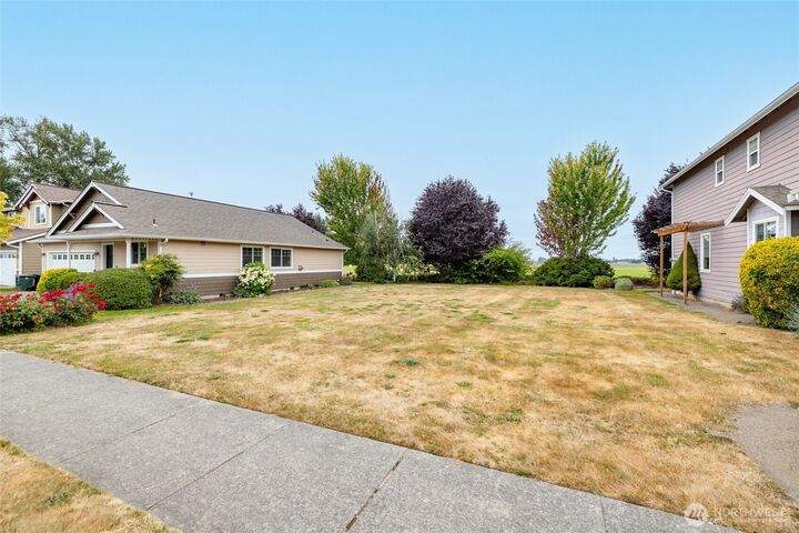 Property Photo:  326  Klinger Street  WA 98284 