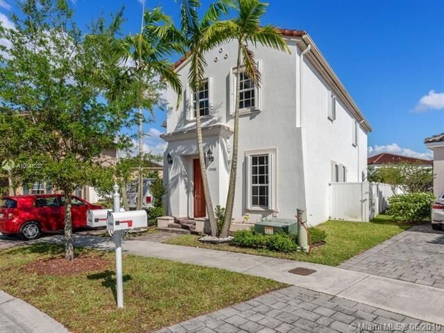 Property Photo: 17088 SW 90th Way FL 33196