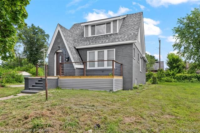 Property Photo: 14946 Pinehurst Street MI 48238