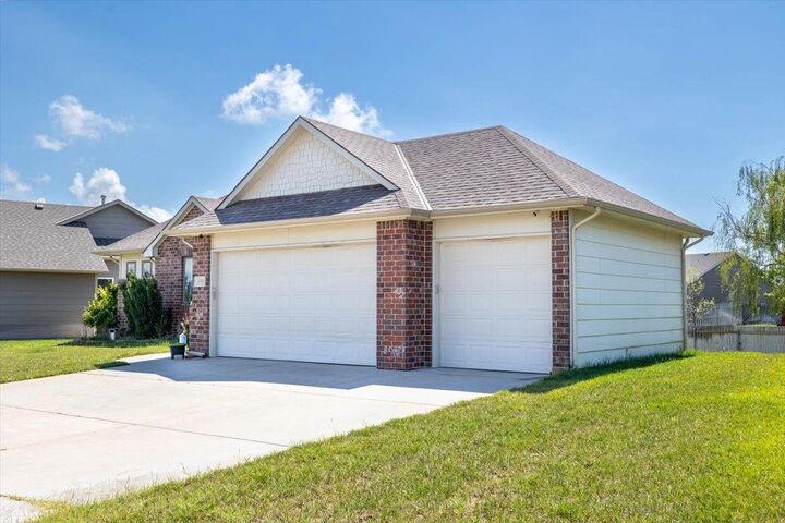 Property Photo: 1311 S Horseback St KS 67230