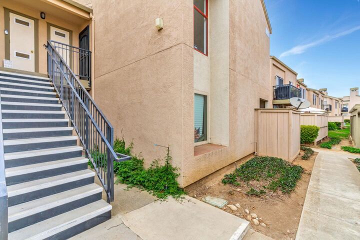 2416 North Main Street F  Salinas CA 93906 photo