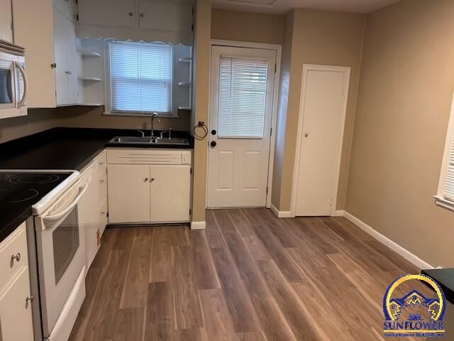 Property Photo:  2032 SW Randolph Ave  KS 66604 