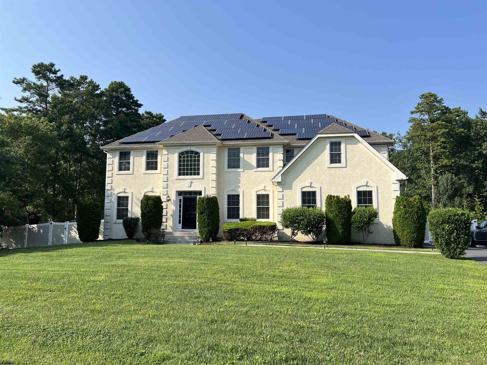 Property Photo: 2 Marshall Dr NJ 08923-4