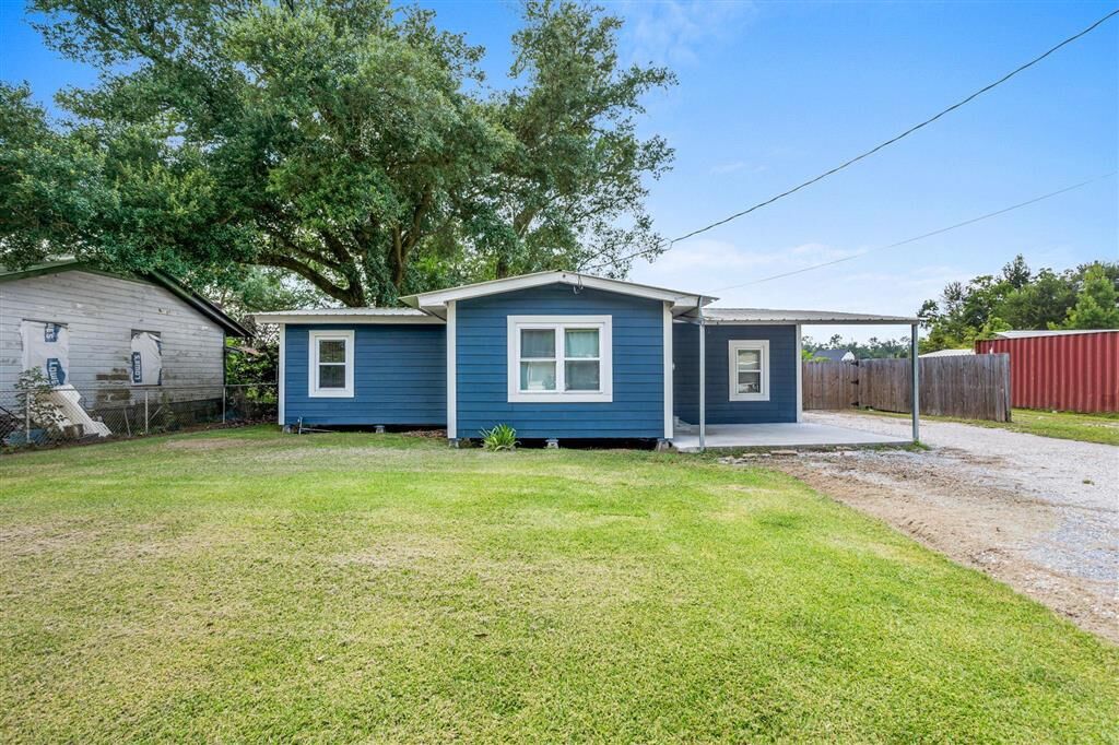 Property Photo: 617 Cass St Street LA 70663
