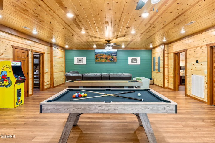 Property Photo: 880 Bethlehem Way TN 37876