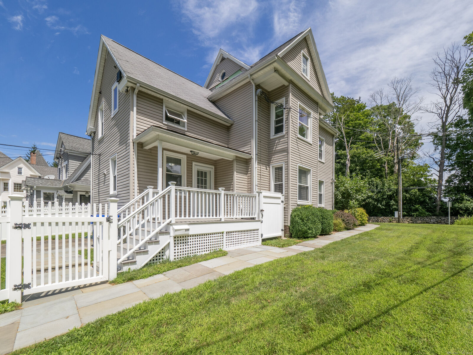 Property Photo: 607 Main Street CT 06877