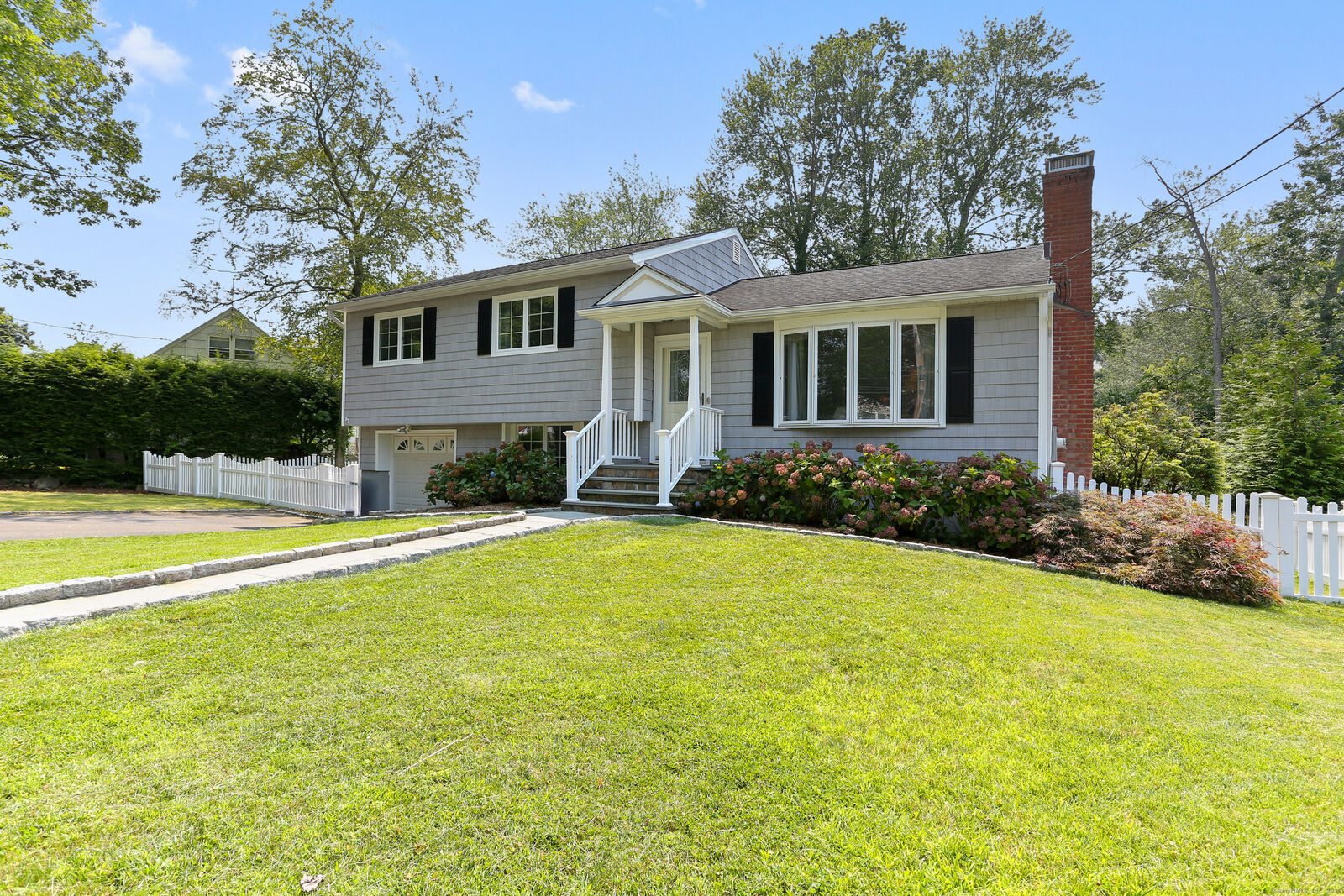 Property Photo: 14 Windsor Place CT 06824